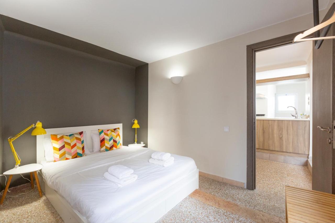 Psirri Place Economy Apartments Centrally Located Atenas Exterior foto